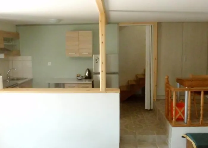 Soubassis House * Elika